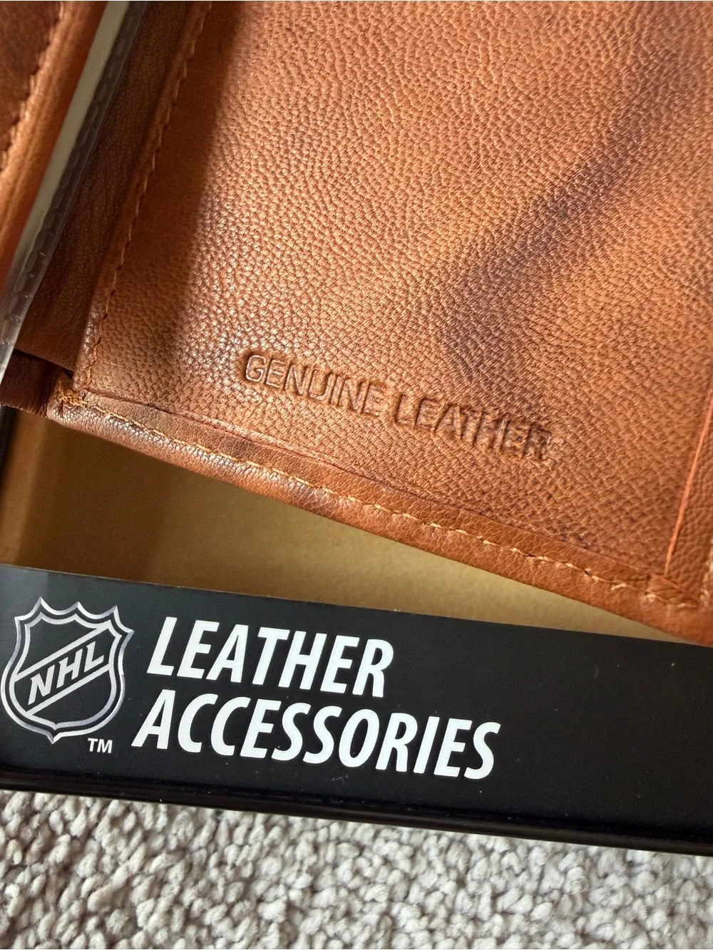 NWT Pittsburgh Penguins Trifold Leather Wallet